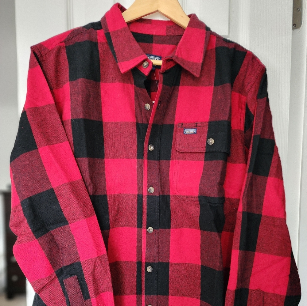 Buffalo plaid red Smith's flannel shirt- men's large - NWT